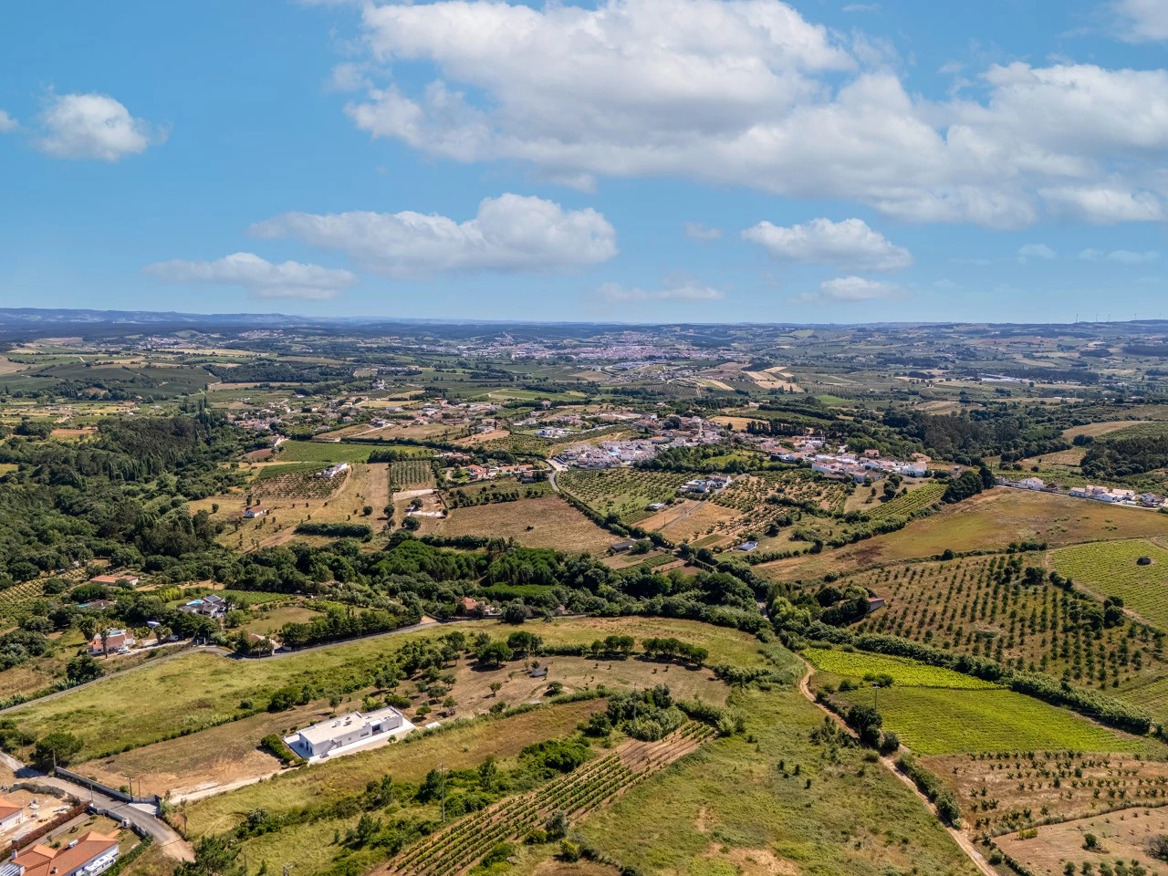 ID1d837201-0000-0500-0000-000016098752.jpg Moradia com amplo terreno e vista deslumbrante de campo e serra!