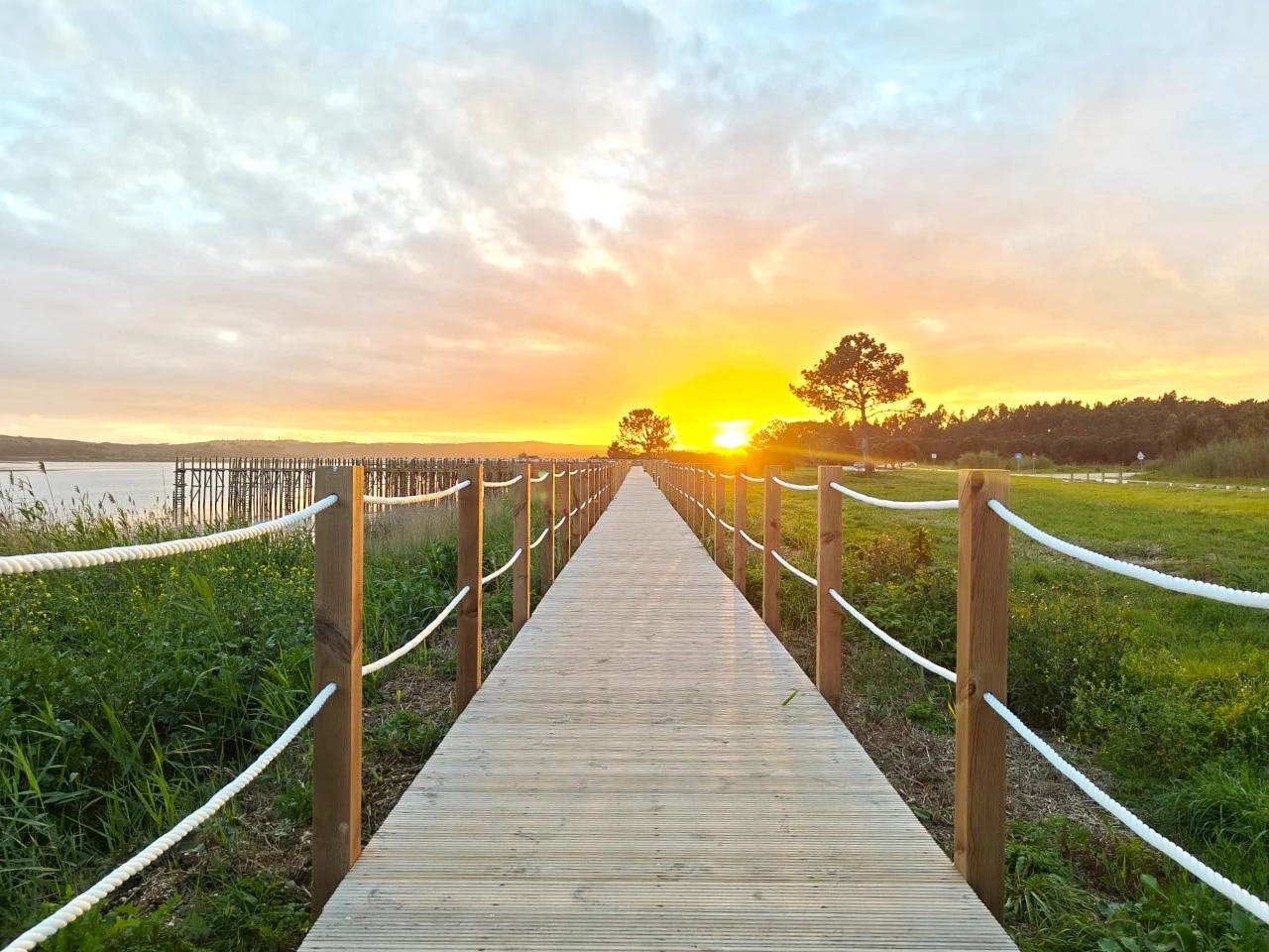 ID1d837201-0000-0500-0000-000016098755.jpg Moradia com amplo terreno e vista deslumbrante de campo e serra!