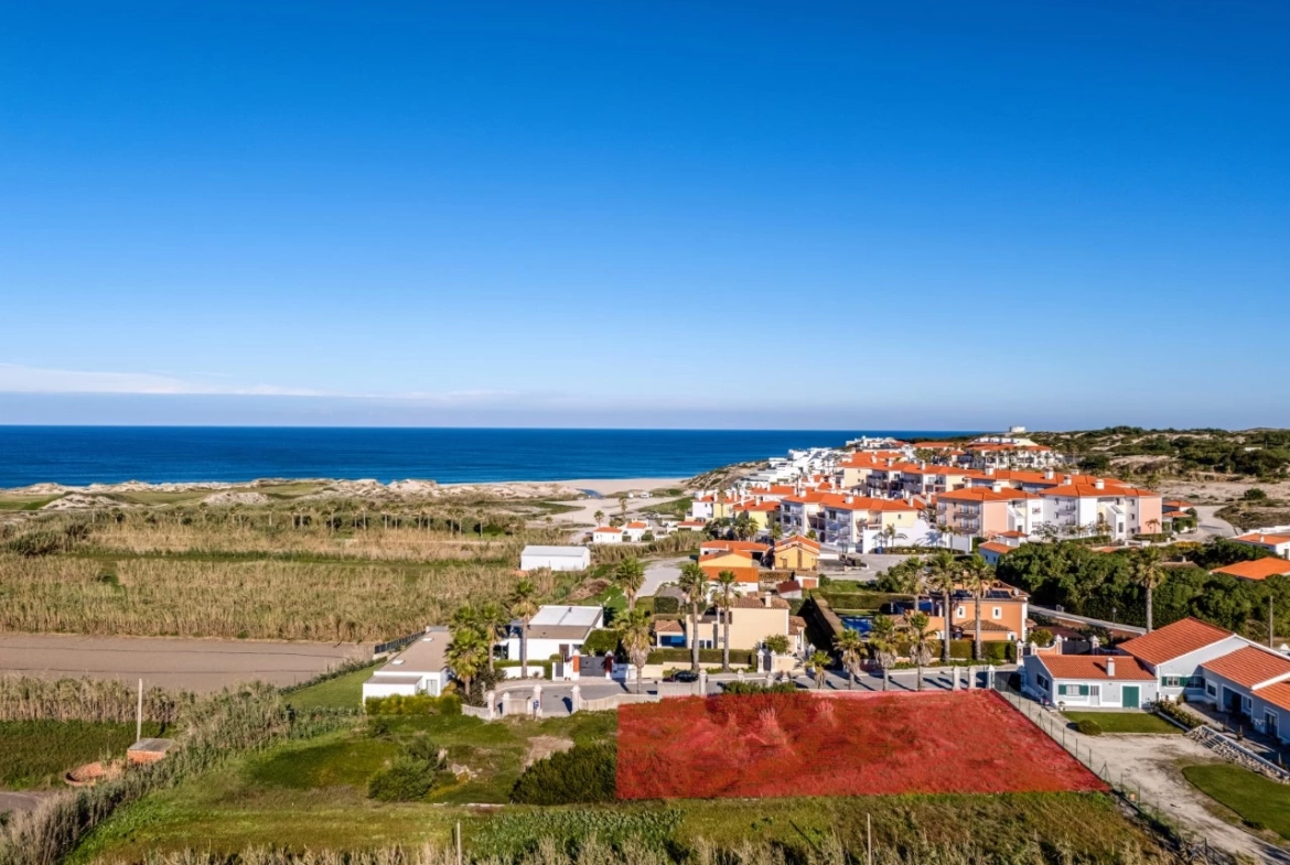 Lote no resort Praia D’El Rey apenas a 500 metros da praia