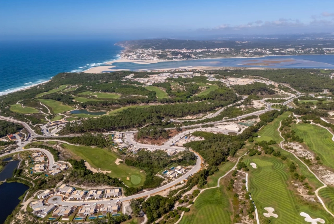 Moradia de Luxo num Resort de Golfe junto ao mar