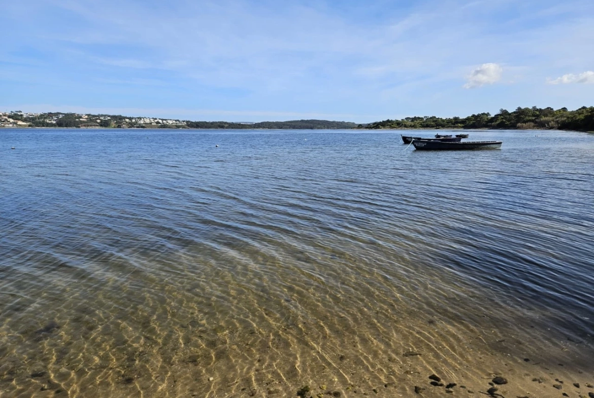 Moradia com piscina próxima de vários campos de golfe