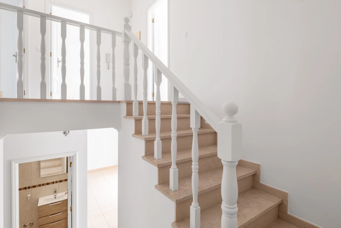 Moradia com piscina próxima de vários campos de golfe