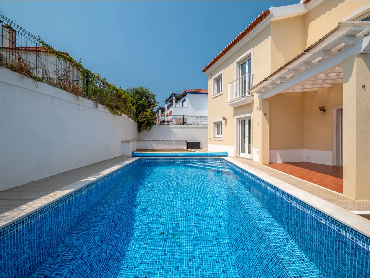 ID80a58d01-0000-0500-0000-000016ab1ecf.jpg Moradia com piscina próxima de vários campos de golfe