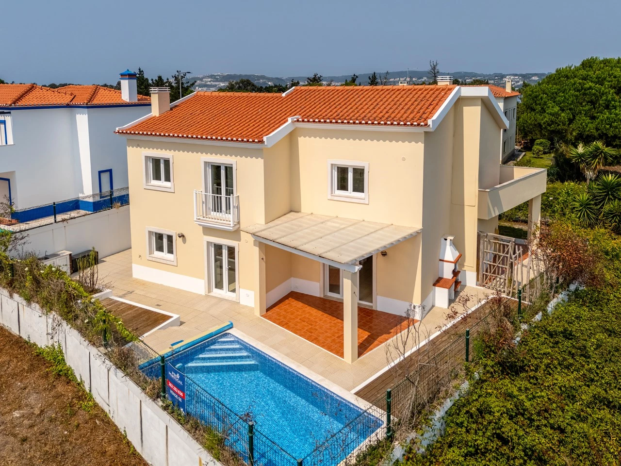 ID80a58d01-0000-0500-0000-000016ab1ed4.jpg Moradia com piscina próxima de vários campos de golfe