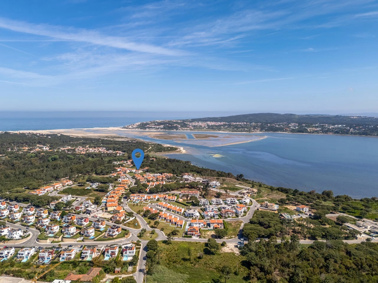 ID80a58d01-0000-0500-0000-000016ab1ed7.jpg Moradia com piscina próxima de vários campos de golfe
