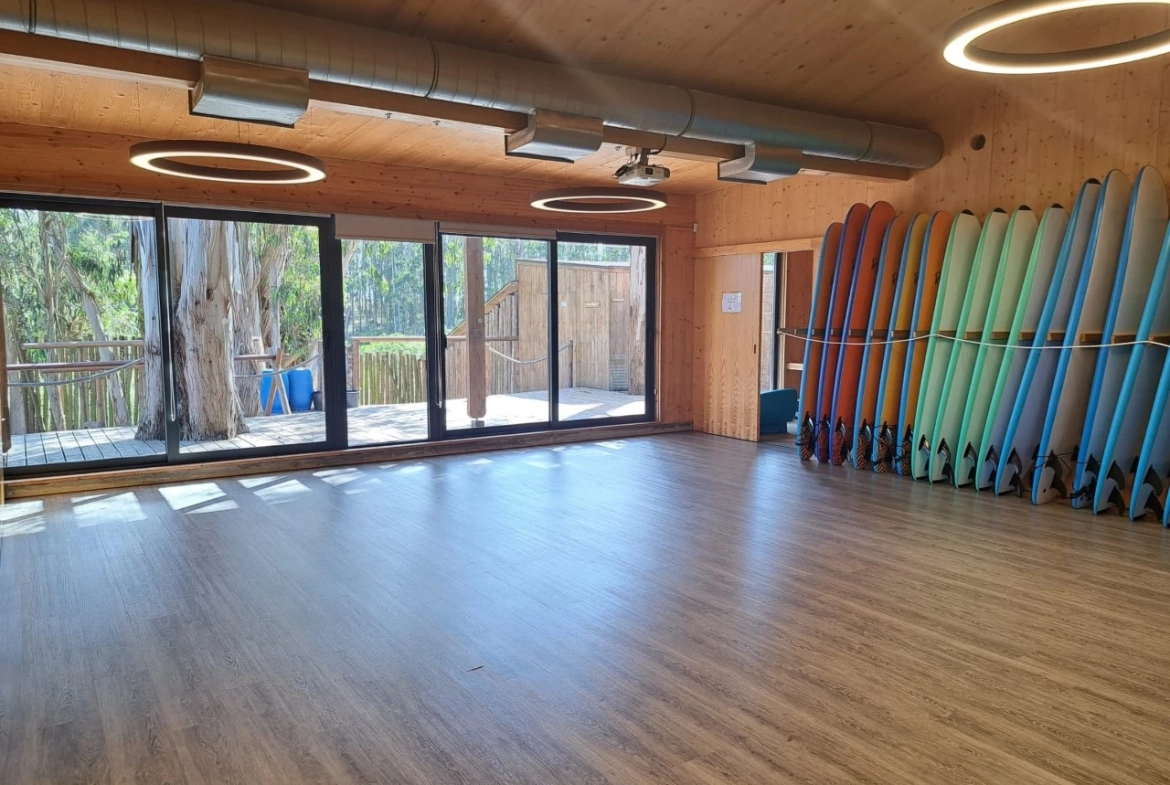 Eco Surf Resort entre a praia do Baleal e a Praia D’el Rey Golf&Beach Resort