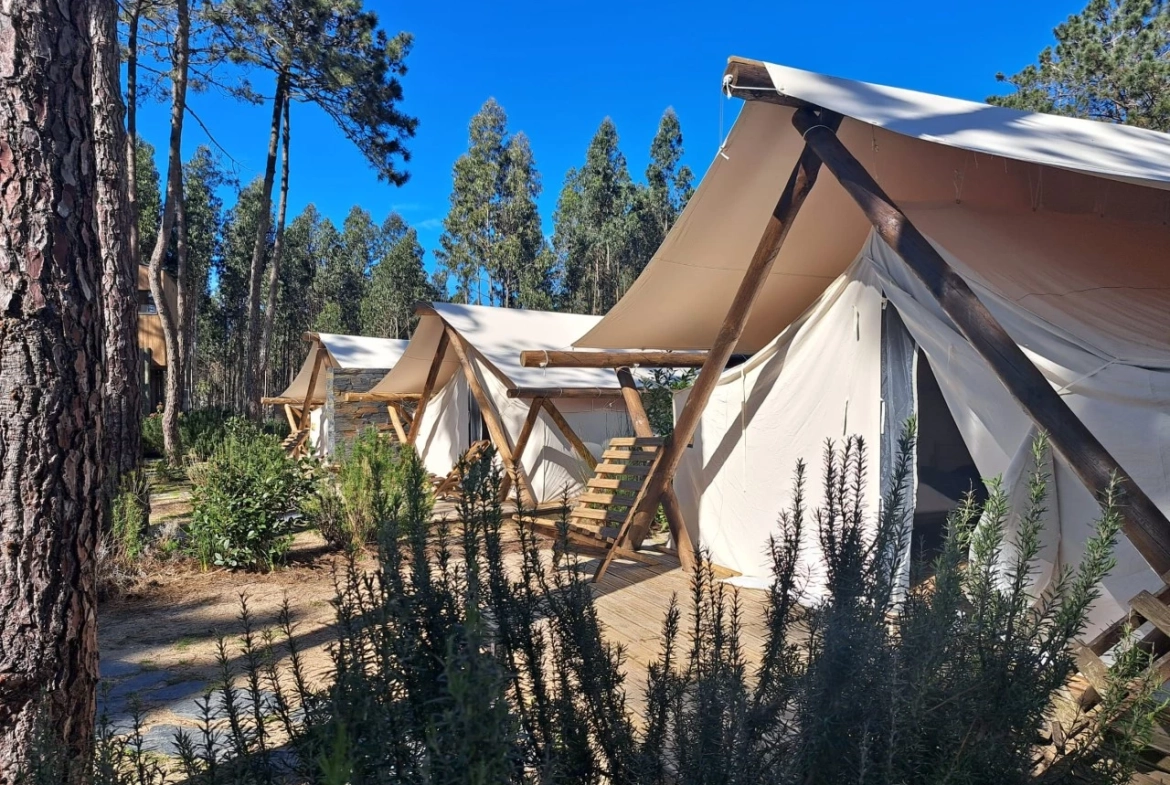 Eco Surf Resort entre a praia do Baleal e a Praia D’el Rey Golf&Beach Resort
