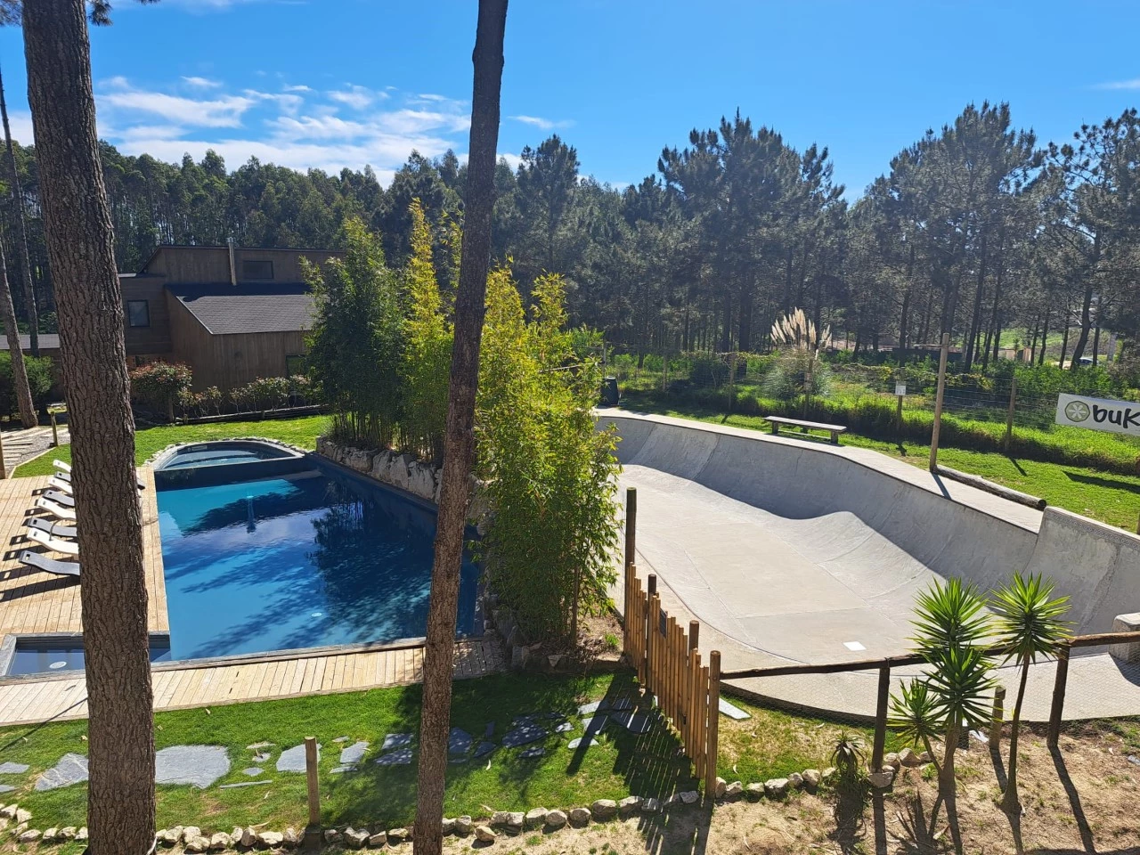 IDc3016901-0000-0500-0000-0000111af81e.jpg Eco Surf Resort entre a praia do Baleal e a Praia D’el Rey Golf&Beach Resort