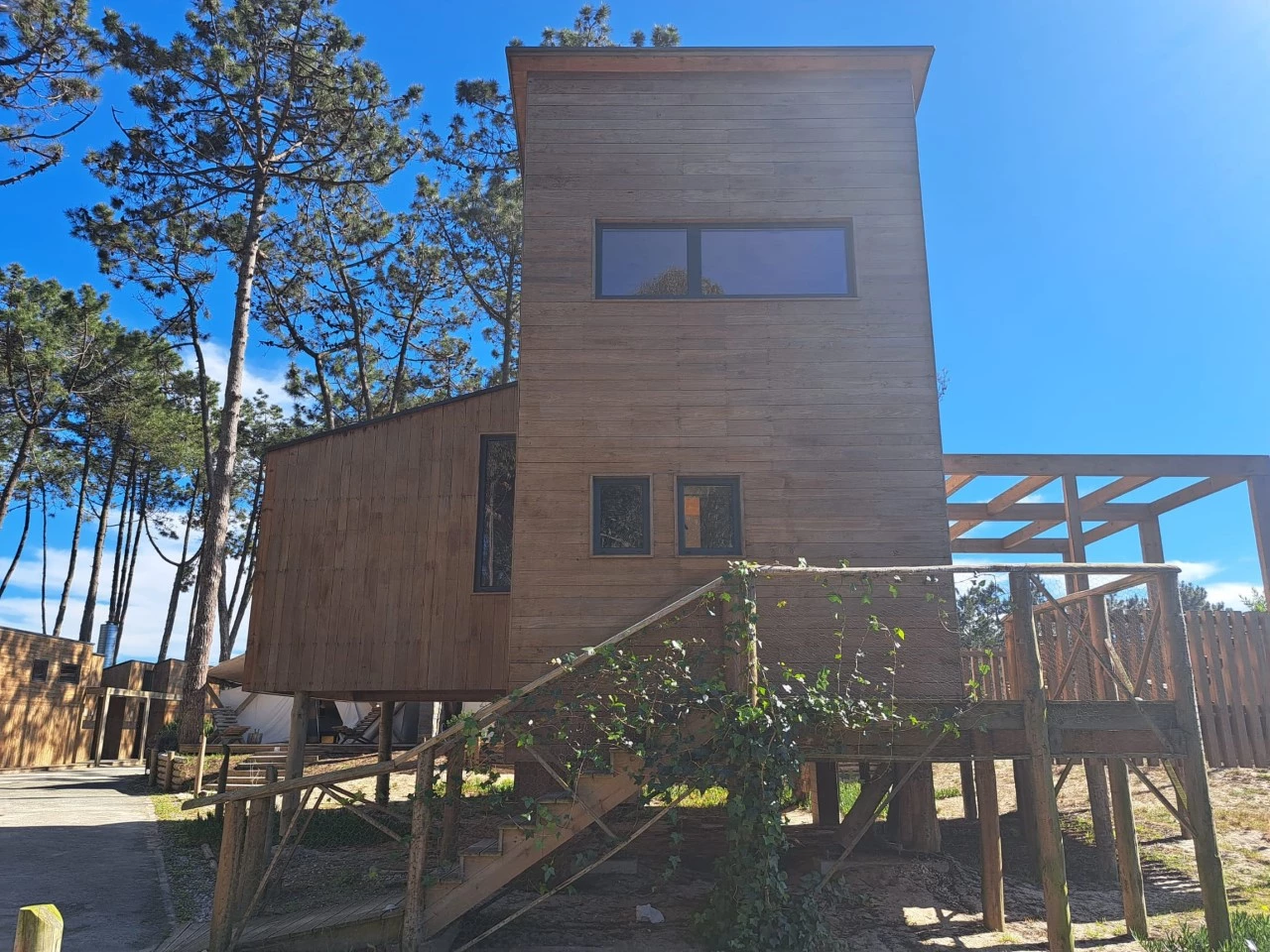 IDc3016901-0000-0500-0000-0000111af830.jpg Eco Surf Resort entre a praia do Baleal e a Praia D’el Rey Golf&Beach Resort