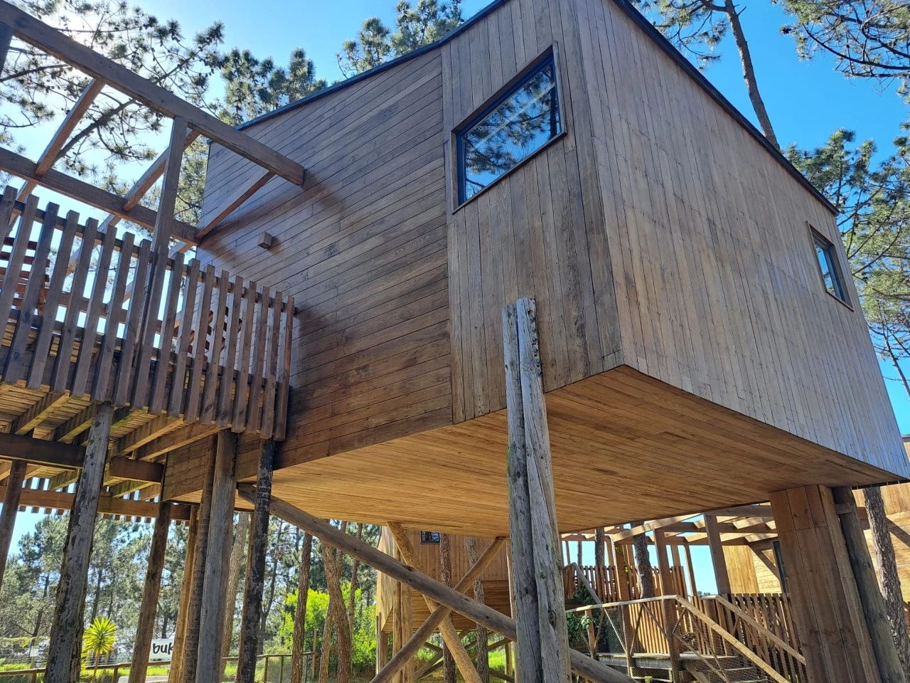 IDc3016901-0000-0500-0000-0000111af836.jpg Eco Surf Resort entre a praia do Baleal e a Praia D’el Rey Golf&Beach Resort