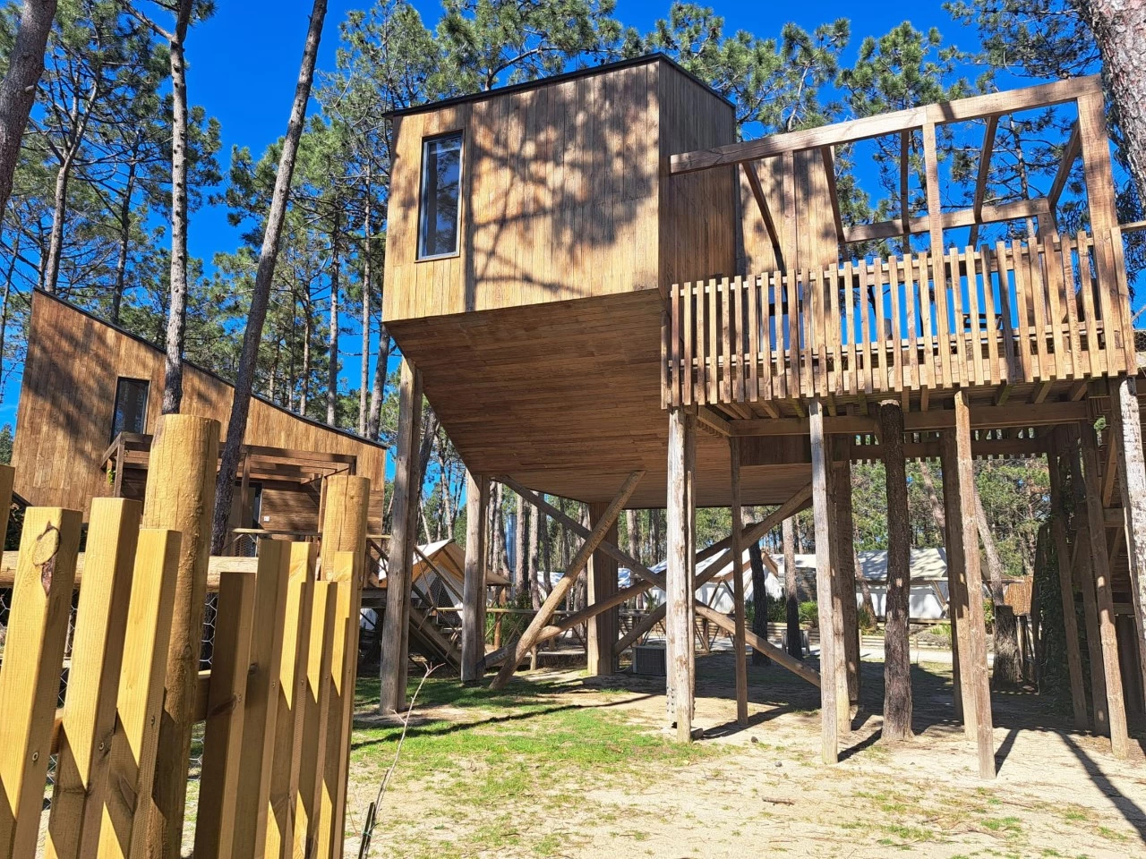 IDc3016901-0000-0500-0000-0000111af837.jpg Eco Surf Resort entre a praia do Baleal e a Praia D’el Rey Golf&Beach Resort