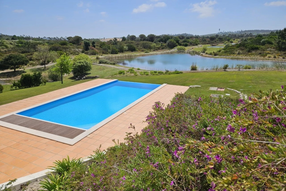 Moradia tradicional de luxo junto à Lagoa de Óbidos, golfe e praias da Costa de Prata
