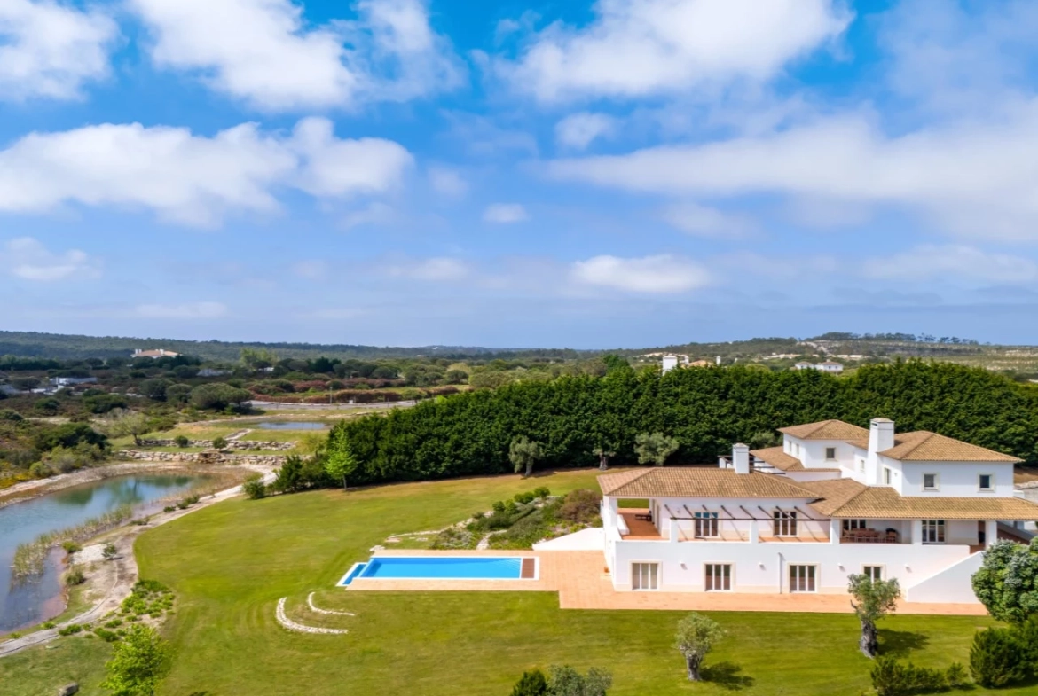Moradia tradicional de luxo junto à Lagoa de Óbidos, golfe e praias da Costa de Prata