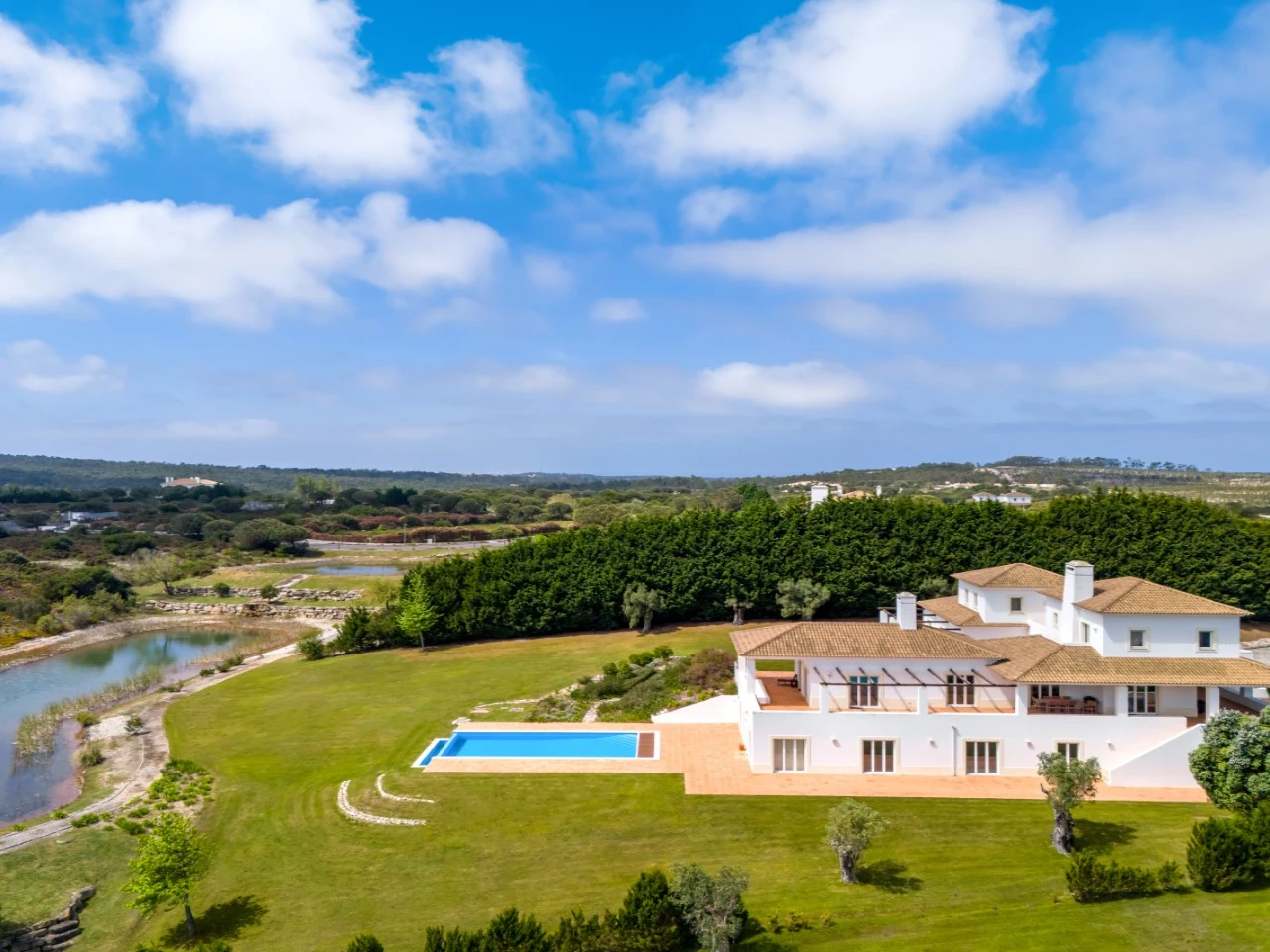 Moradia tradicional de luxo junto à Lagoa de Óbidos, golfe e praias da Costa de Prata
