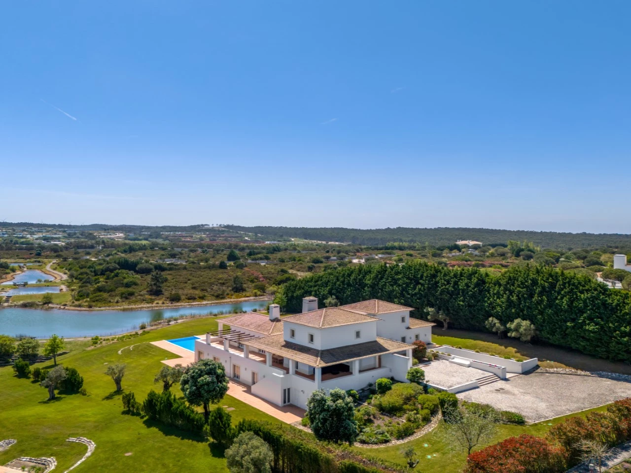 Moradia tradicional de luxo junto à Lagoa de Óbidos, golfe e praias da Costa de Prata