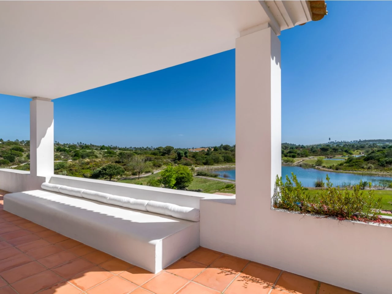 Moradia tradicional de luxo junto à Lagoa de Óbidos, golfe e praias da Costa de Prata