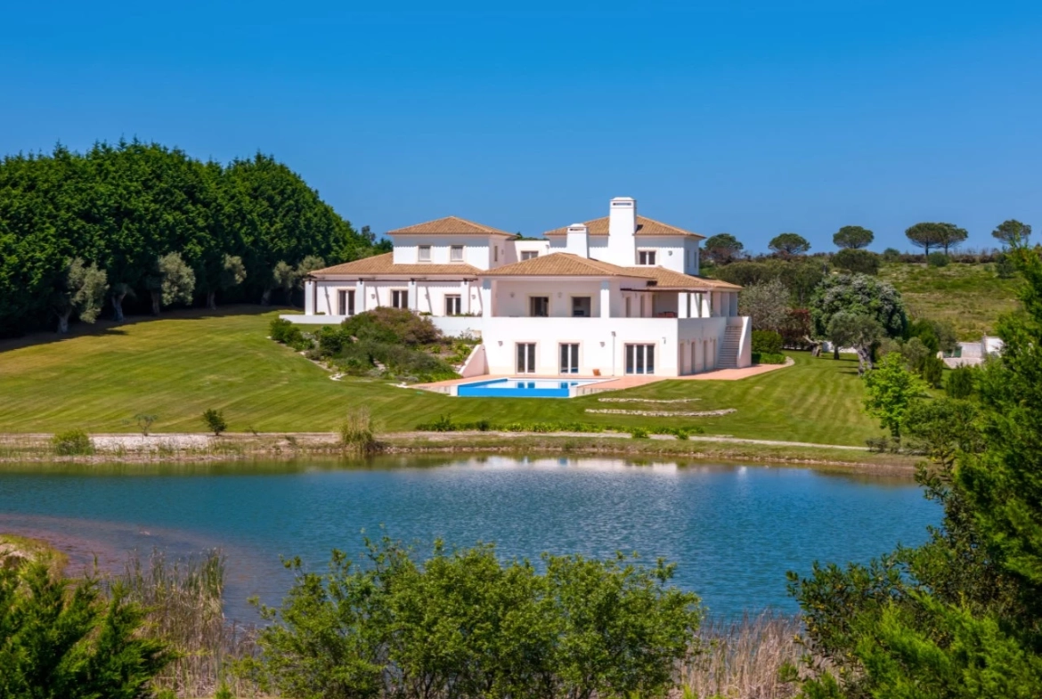 Moradia tradicional de luxo junto à Lagoa de Óbidos, golfe e praias da Costa de Prata