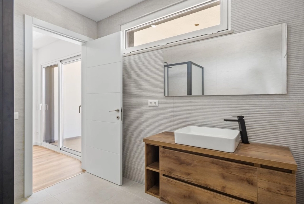 Moradia Contemporânea com Vista Mar e Campo