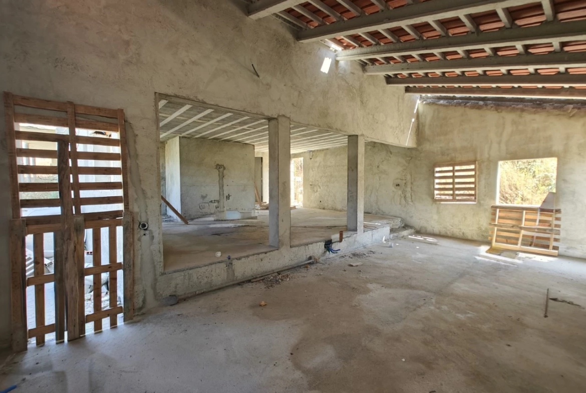 Moradia com vista desafogada para reconstrução