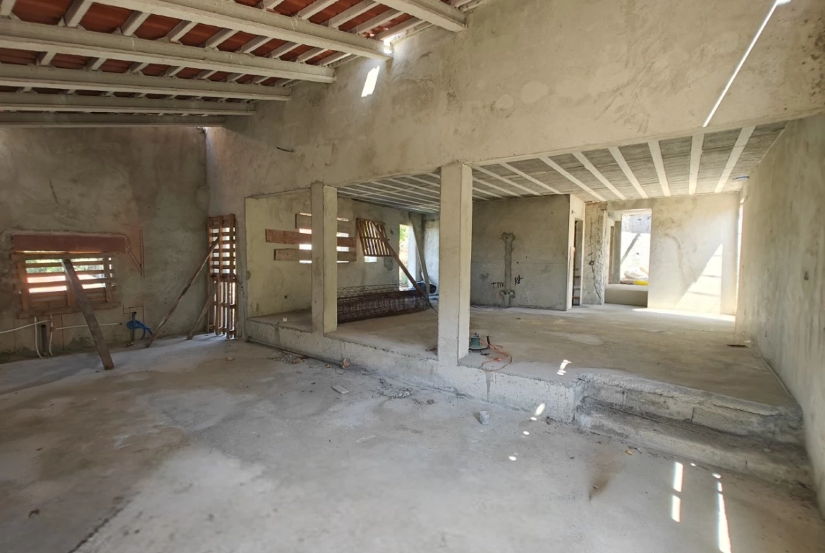 Moradia com vista desafogada para reconstrução