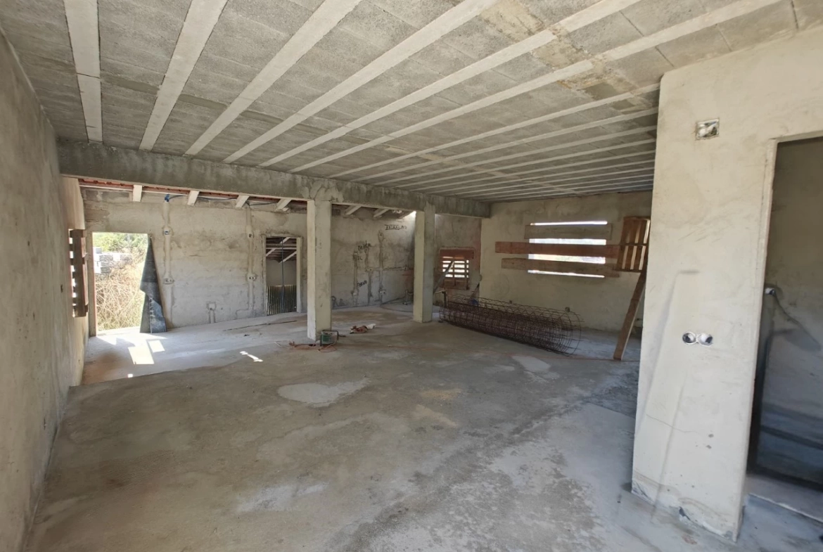 Moradia com vista desafogada para reconstrução