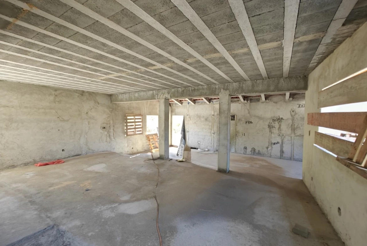 Moradia com vista desafogada para reconstrução