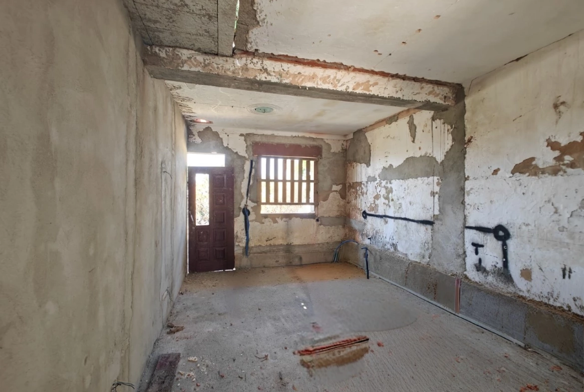 Moradia com vista desafogada para reconstrução