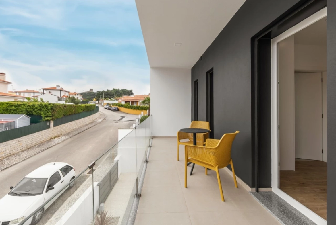 Moradia T4 a 2 passos do castelo de Óbidos e a menos de 15 minutos das belas praias do Oeste.