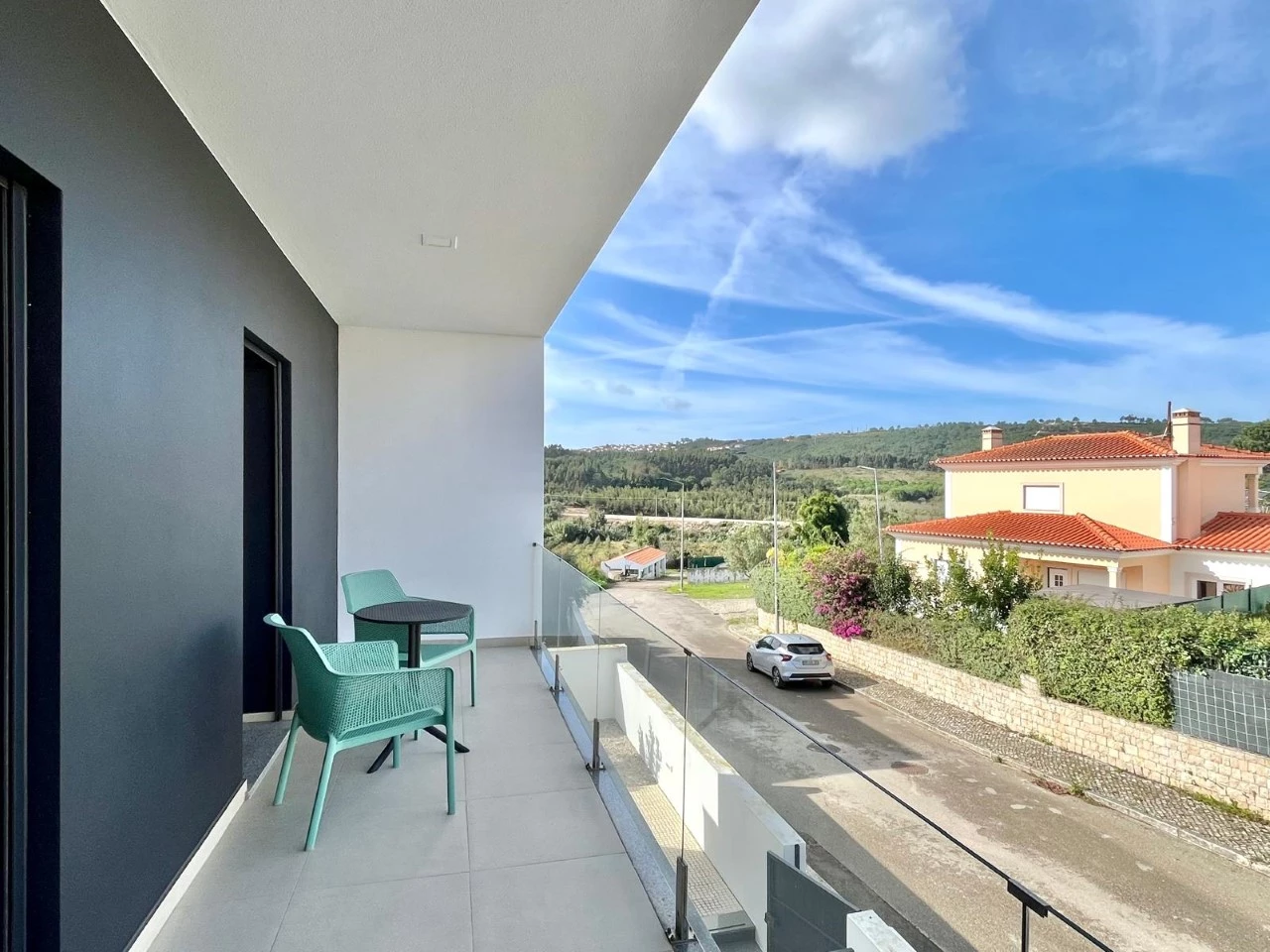 ID0393b301-0000-0500-0000-00001799466c.jpg Moradia T4 a 2 passos do castelo de Óbidos e a menos de 15 minutos das belas praias do Oeste.