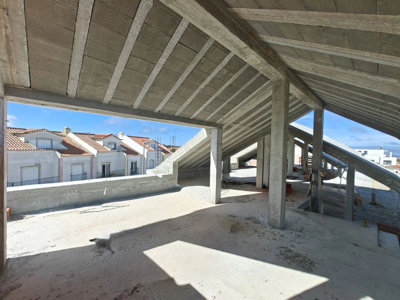 ID5ac6b101-0000-0500-0000-0000175c235d.jpg Moradia a apenas 5 minutos da praia