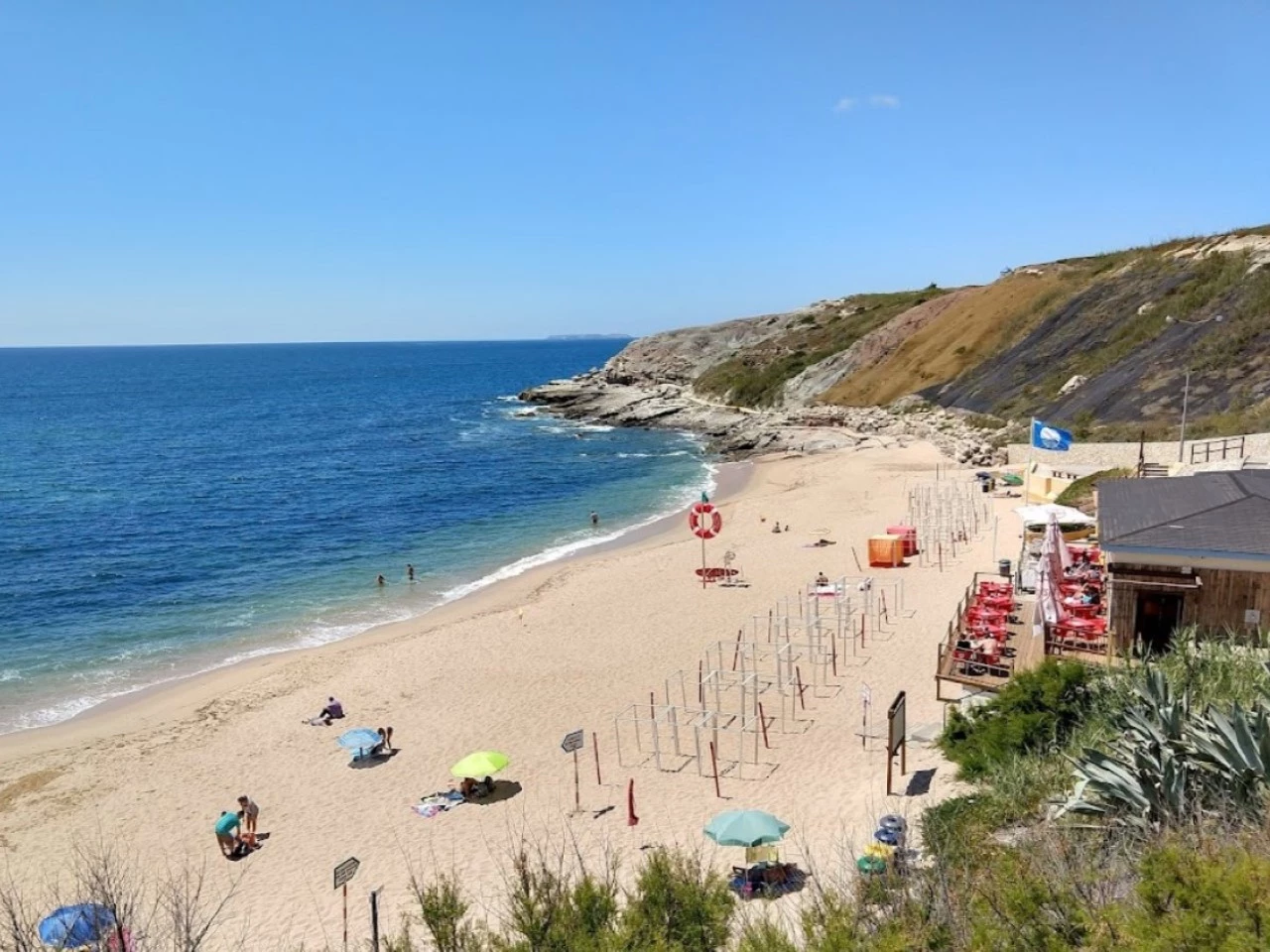 ID5ac6b101-0000-0500-0000-0000175cfb27.jpg Moradia a apenas 5 minutos da praia
