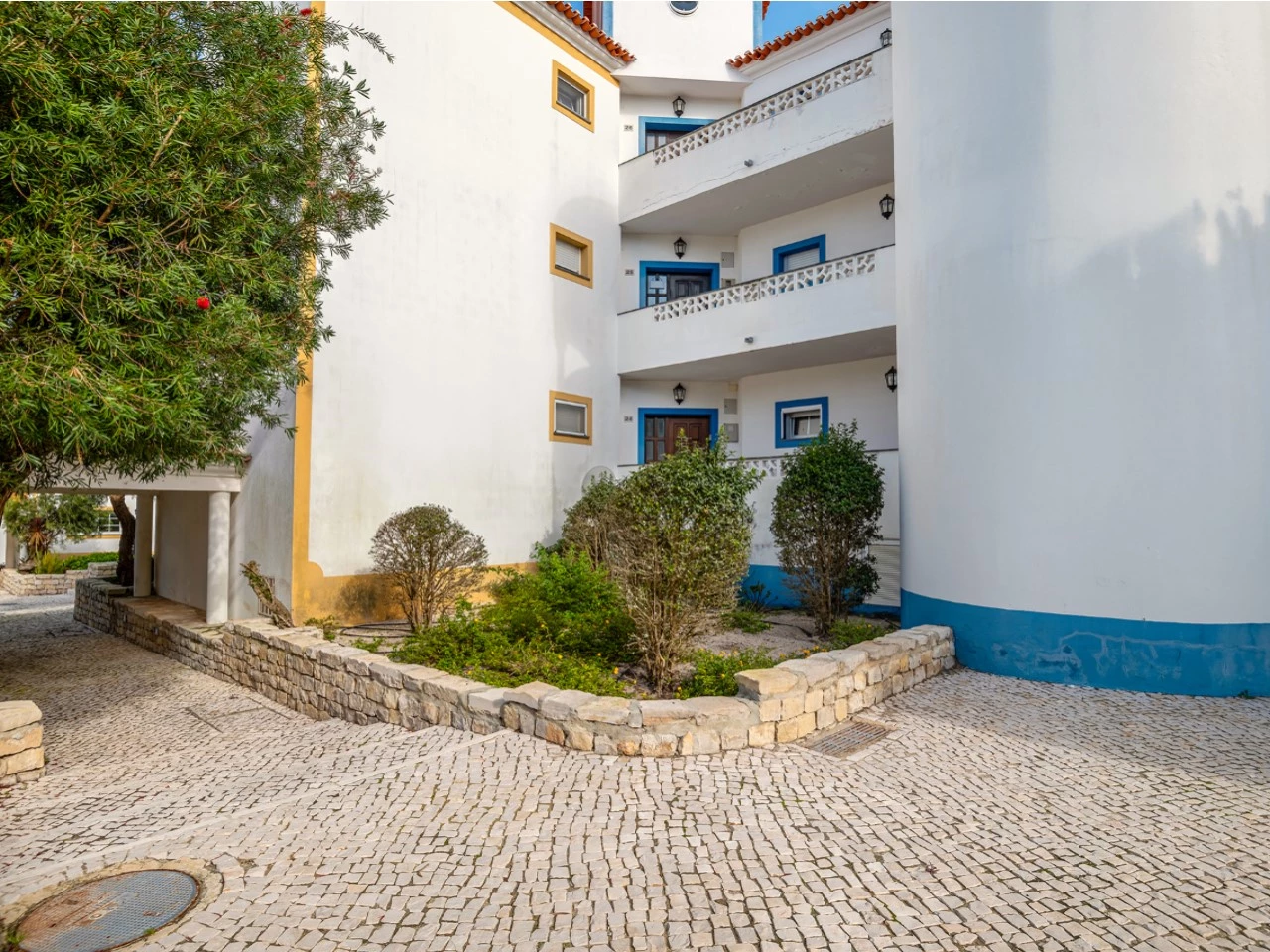 ID7011b701-0000-0500-0000-000017b903d1.jpg Apartamento T3 com espaço de Garagem no Praia d’el Rey Beach & Golf Resort, perto das praias de Peniche