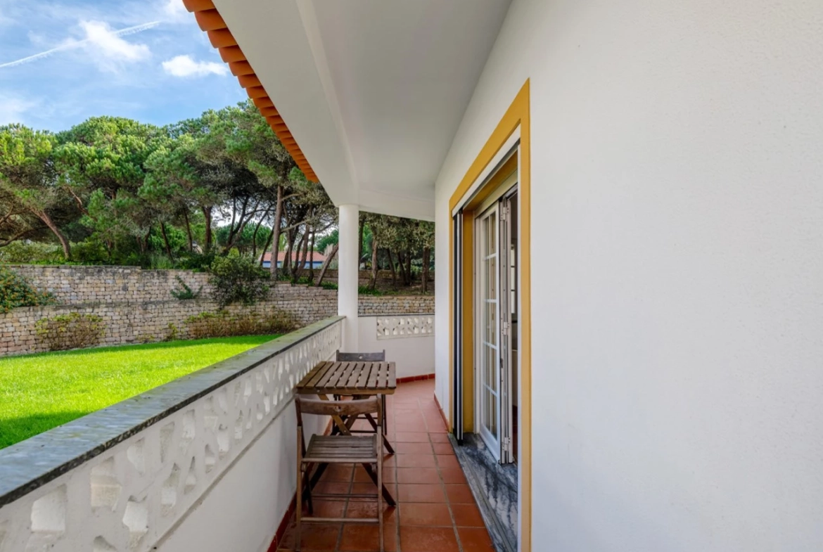 Apartamento T3 com espaço de Garagem no Praia d’el Rey Beach & Golf Resort, perto das praias de Peniche