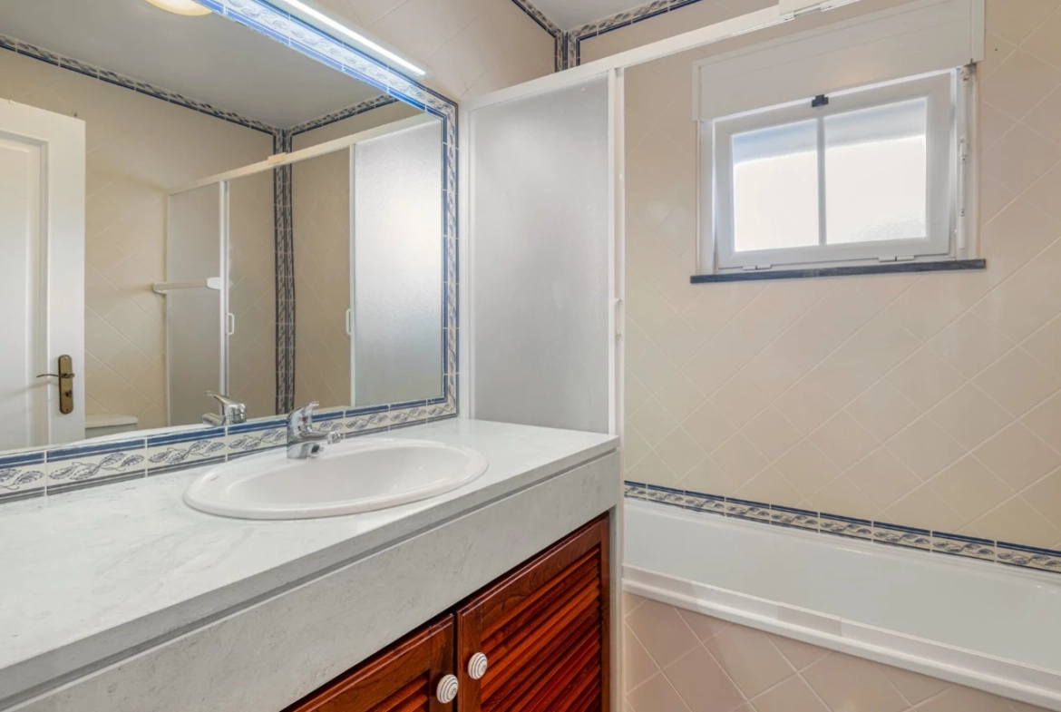 Apartamento T3 com espaço de Garagem no Praia d’el Rey Beach & Golf Resort, perto das praias de Peniche