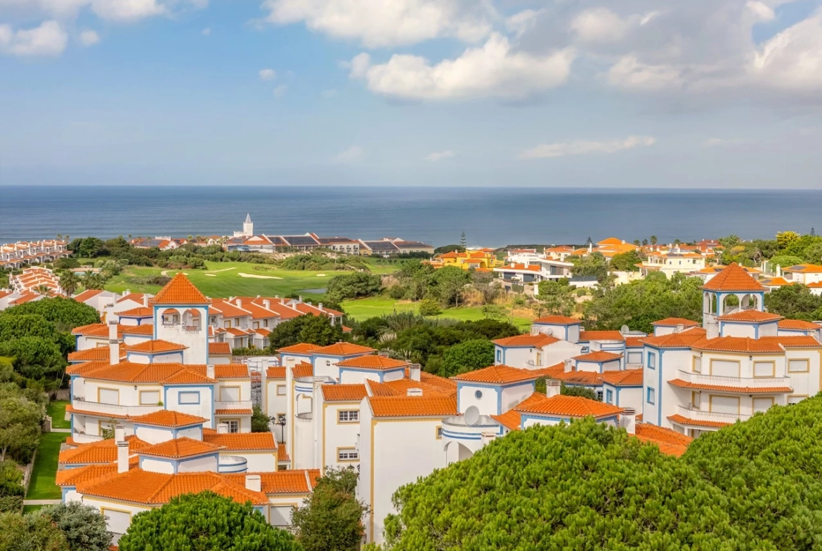 Apartamento T3 com espaço de Garagem no Praia d’el Rey Beach & Golf Resort, perto das praias de Peniche