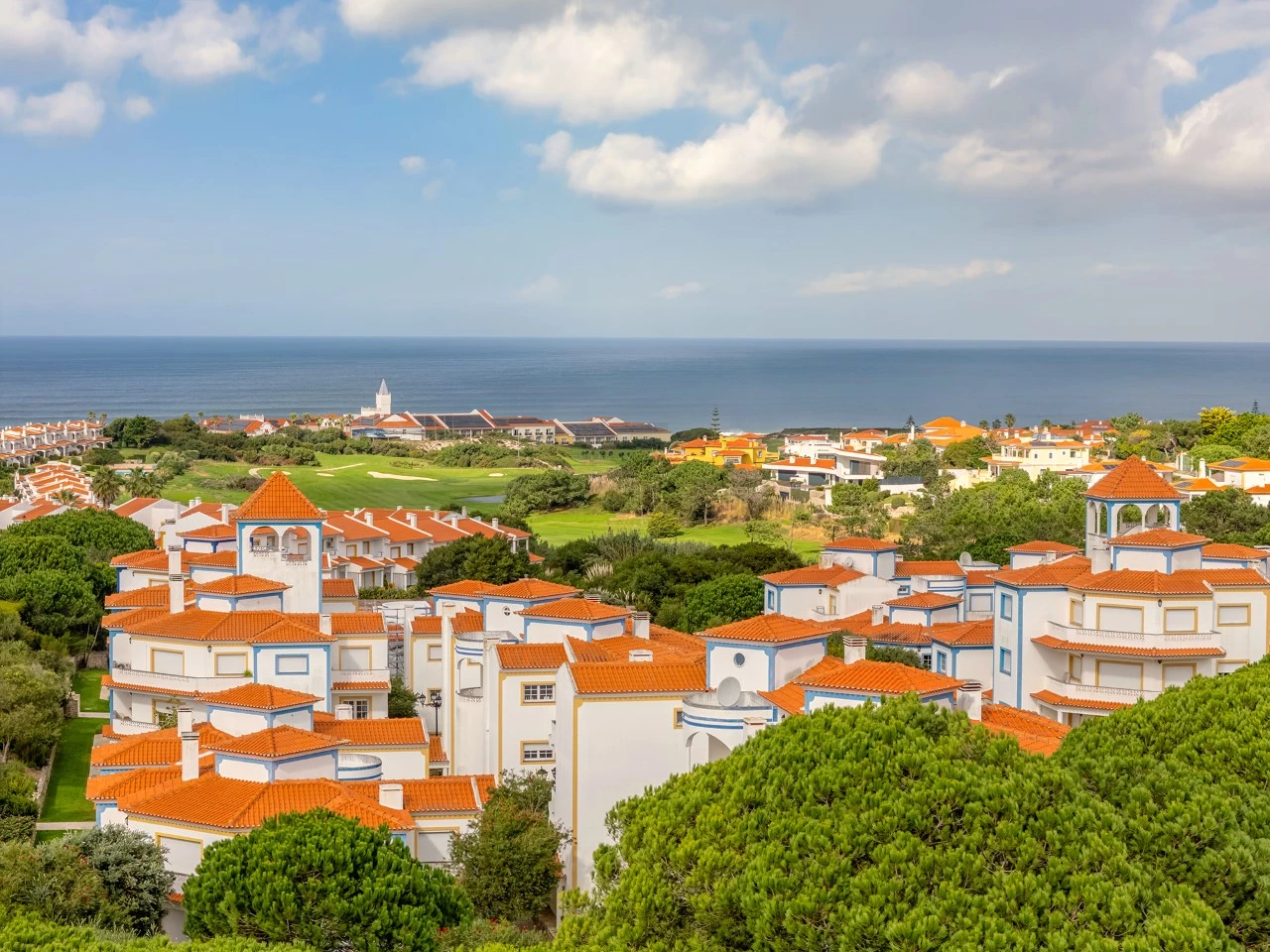 ID7011b701-0000-0500-0000-000017b9040c.jpg Apartamento T3 com espaço de Garagem no Praia d’el Rey Beach & Golf Resort, perto das praias de Peniche