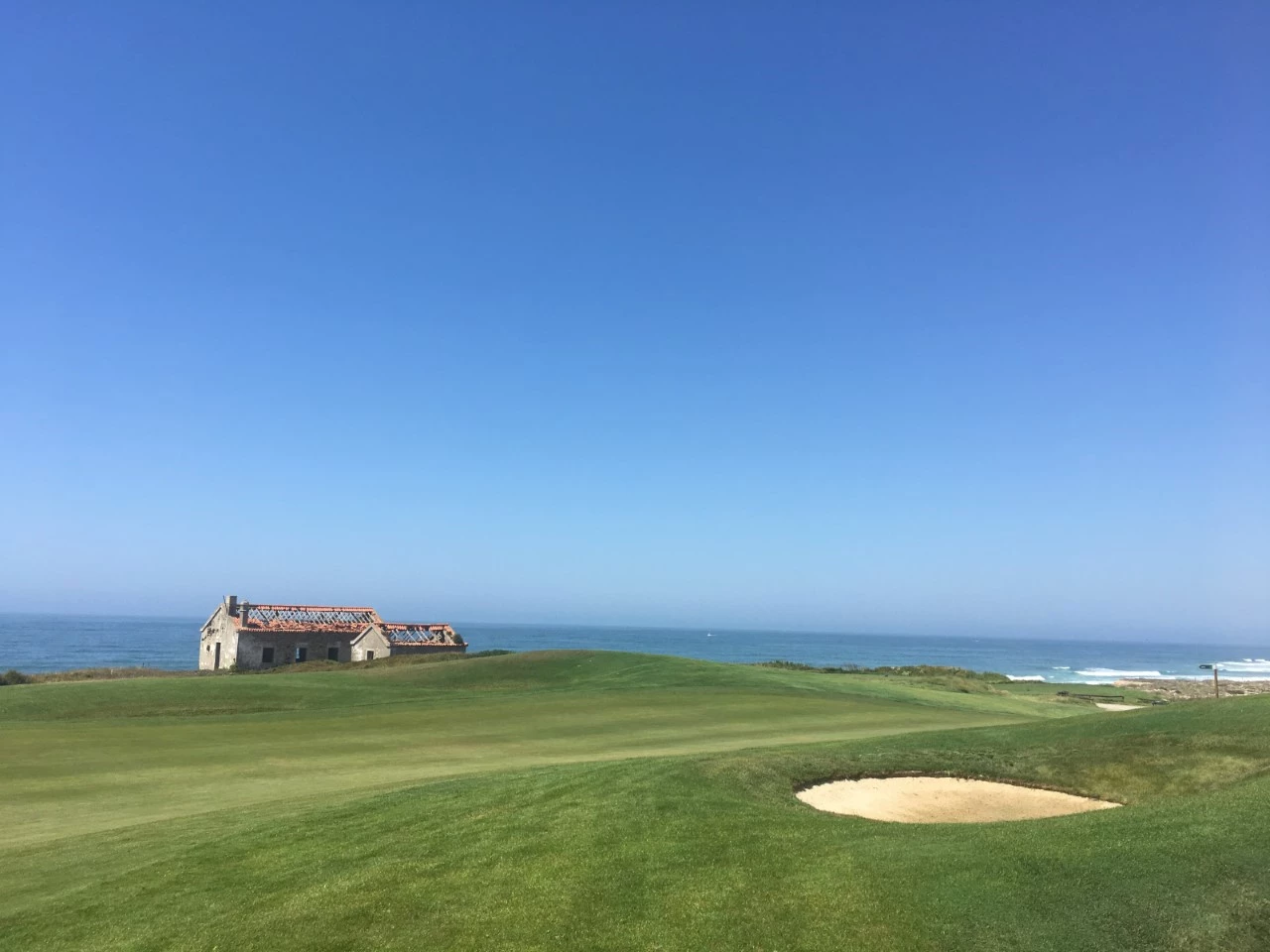 ID7011b701-0000-0500-0000-000017b93ca1.jpg Apartamento T3 com espaço de Garagem no Praia d’el Rey Beach & Golf Resort, perto das praias de Peniche