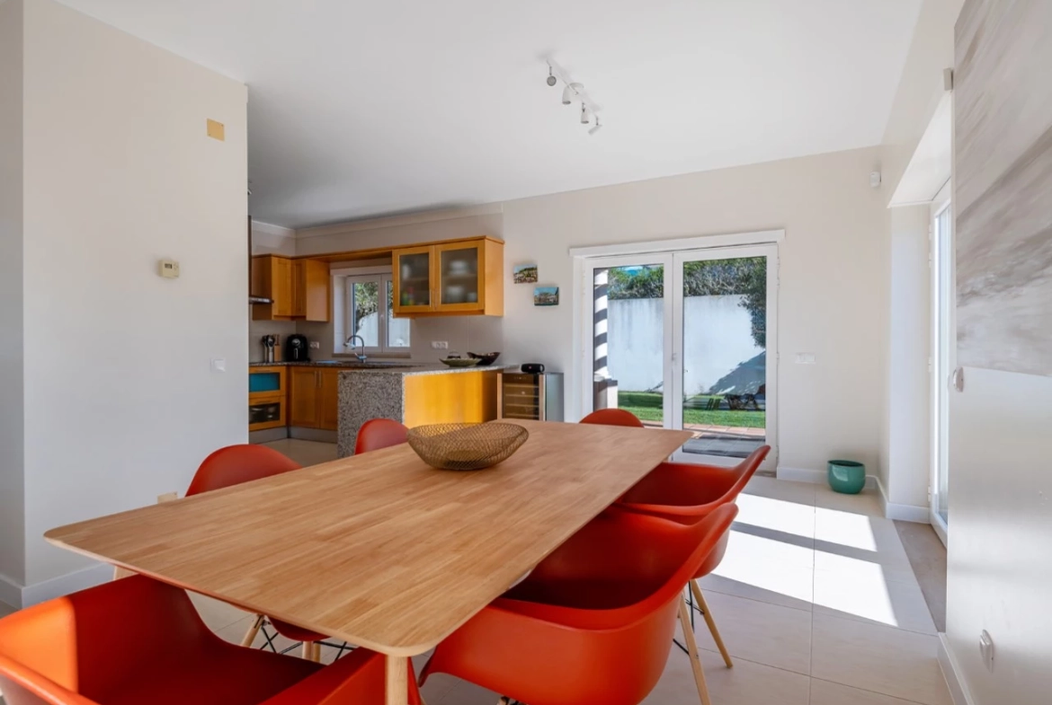 Moradia T3 com piscina, jardim, garagem e vista no Praia d’el Rey Beach & Golf Resort