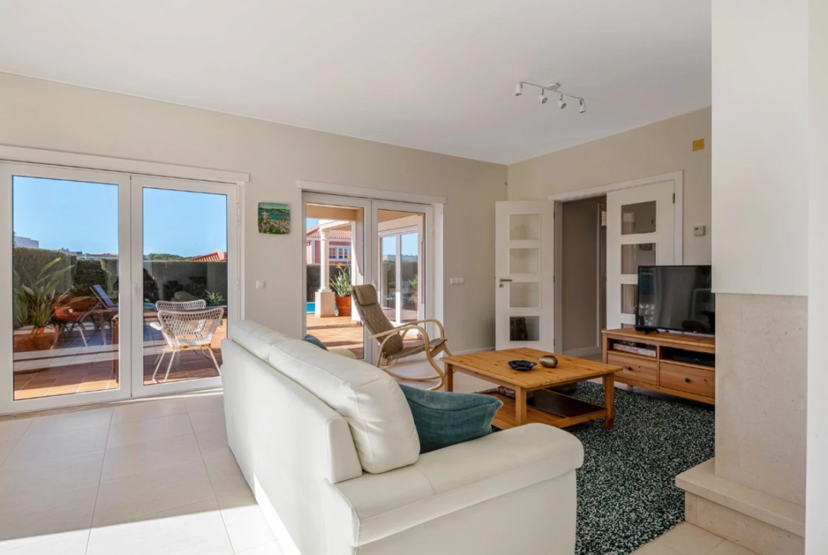 Moradia T3 com piscina, jardim, garagem e vista no Praia d’el Rey Beach & Golf Resort