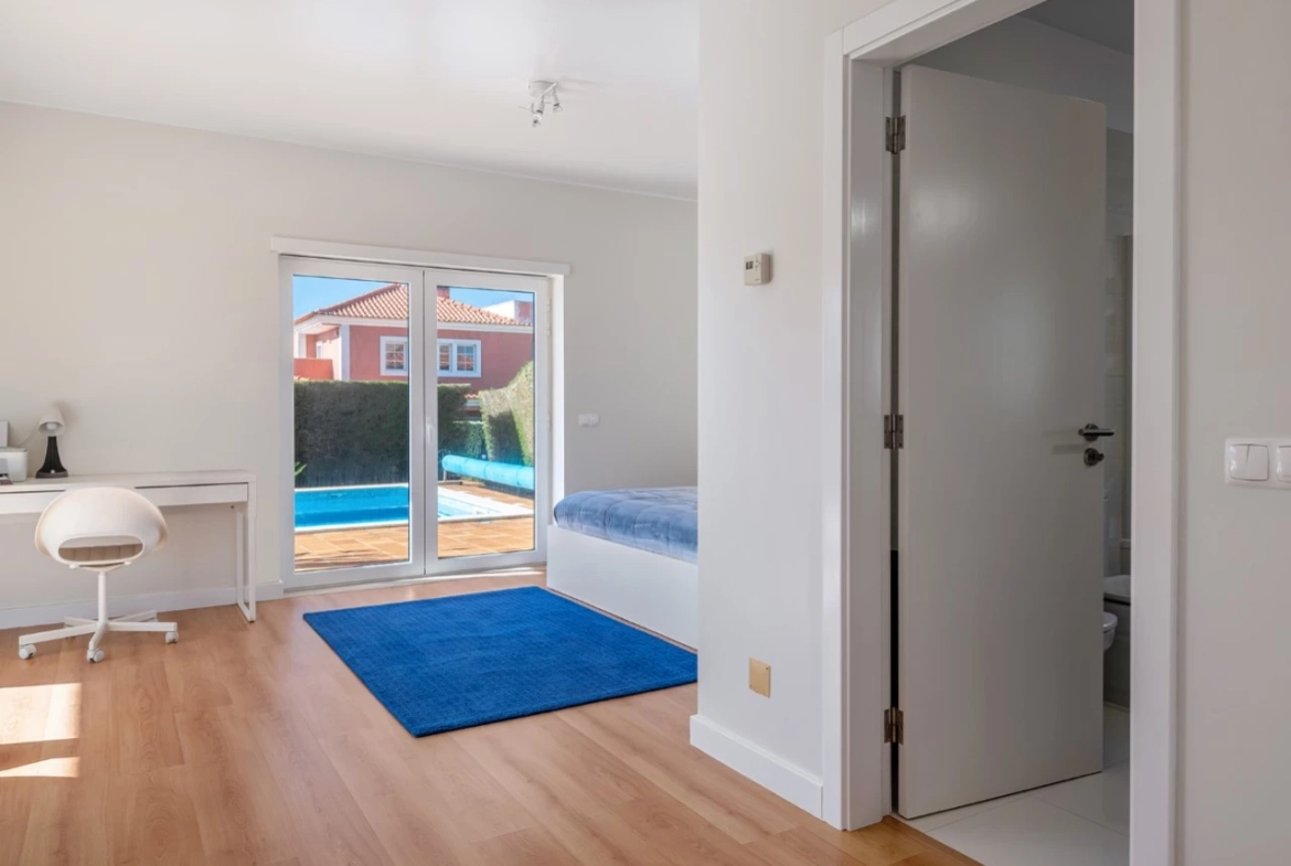 Moradia T3 com piscina, jardim, garagem e vista no Praia d’el Rey Beach & Golf Resort
