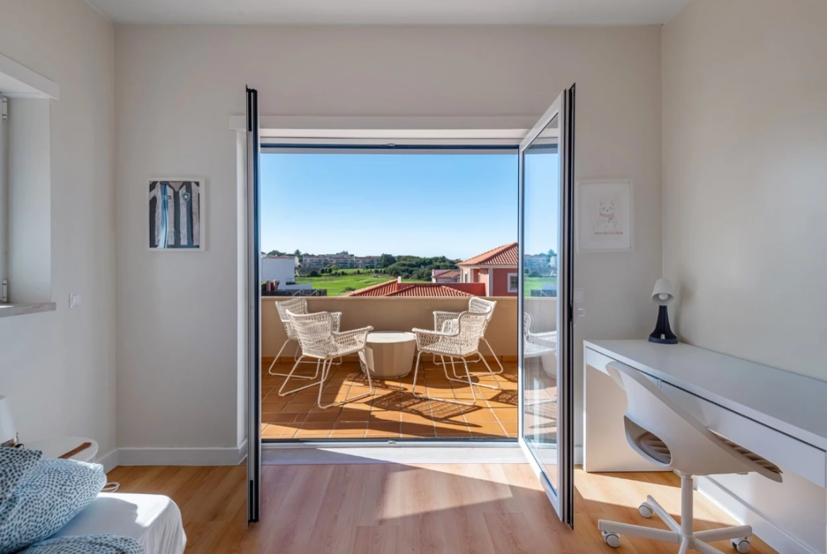 Moradia T3 com piscina, jardim, garagem e vista no Praia d’el Rey Beach & Golf Resort