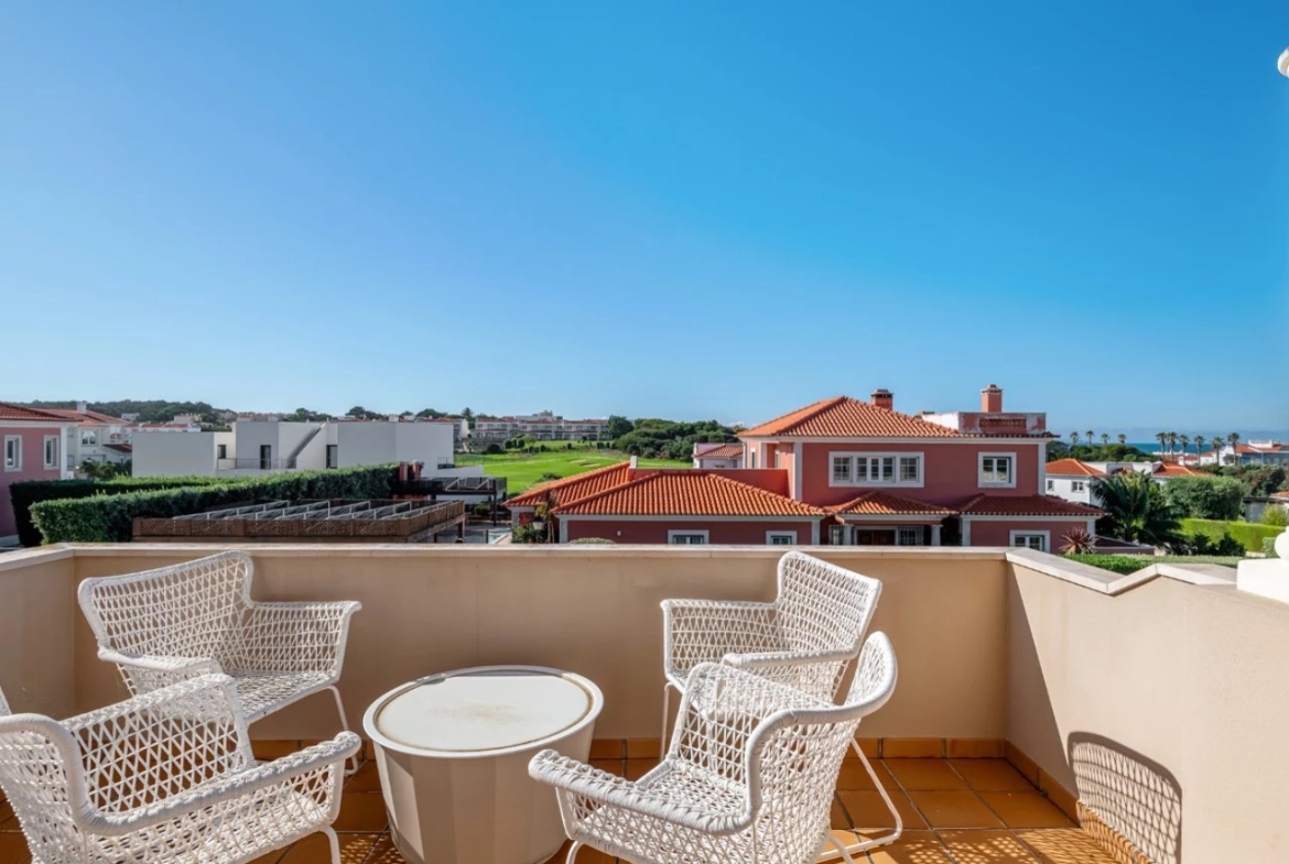 Moradia T3 com piscina, jardim, garagem e vista no Praia d’el Rey Beach & Golf Resort