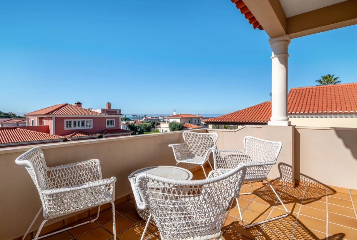 Moradia T3 com piscina, jardim, garagem e vista no Praia d’el Rey Beach & Golf Resort
