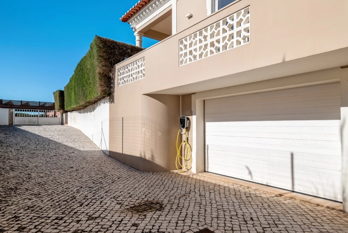 Moradia T3 com piscina, jardim, garagem e vista no Praia d’el Rey Beach & Golf Resort