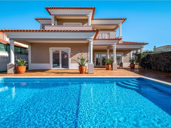Moradia T3 com piscina, jardim, garagem e vista no Praia d’el Rey Beach & Golf Resort