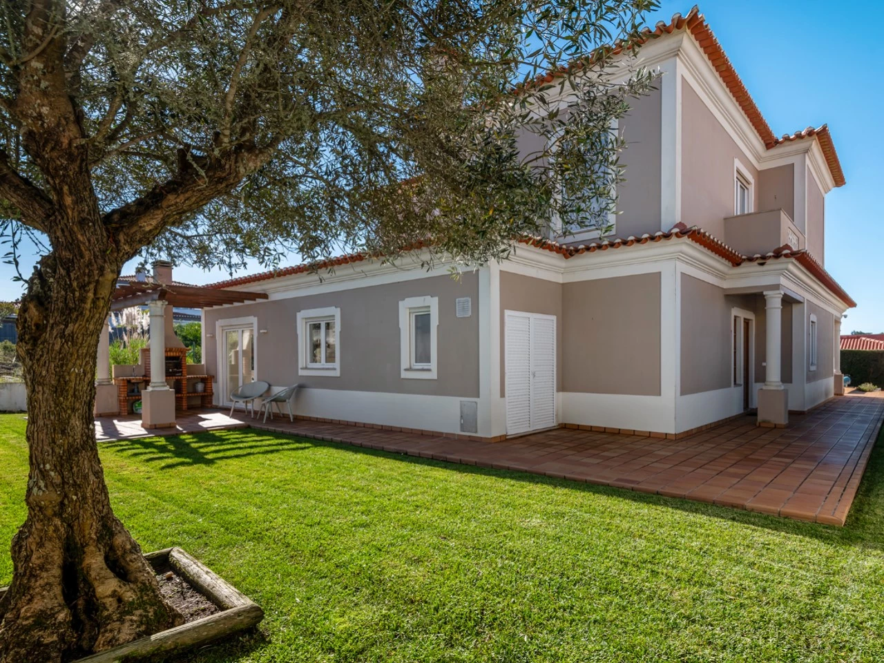 ID59c1b801-0000-0500-0000-000017de23d9.jpg Moradia T3 com piscina, jardim, garagem e vista no Praia d’el Rey Beach & Golf Resort
