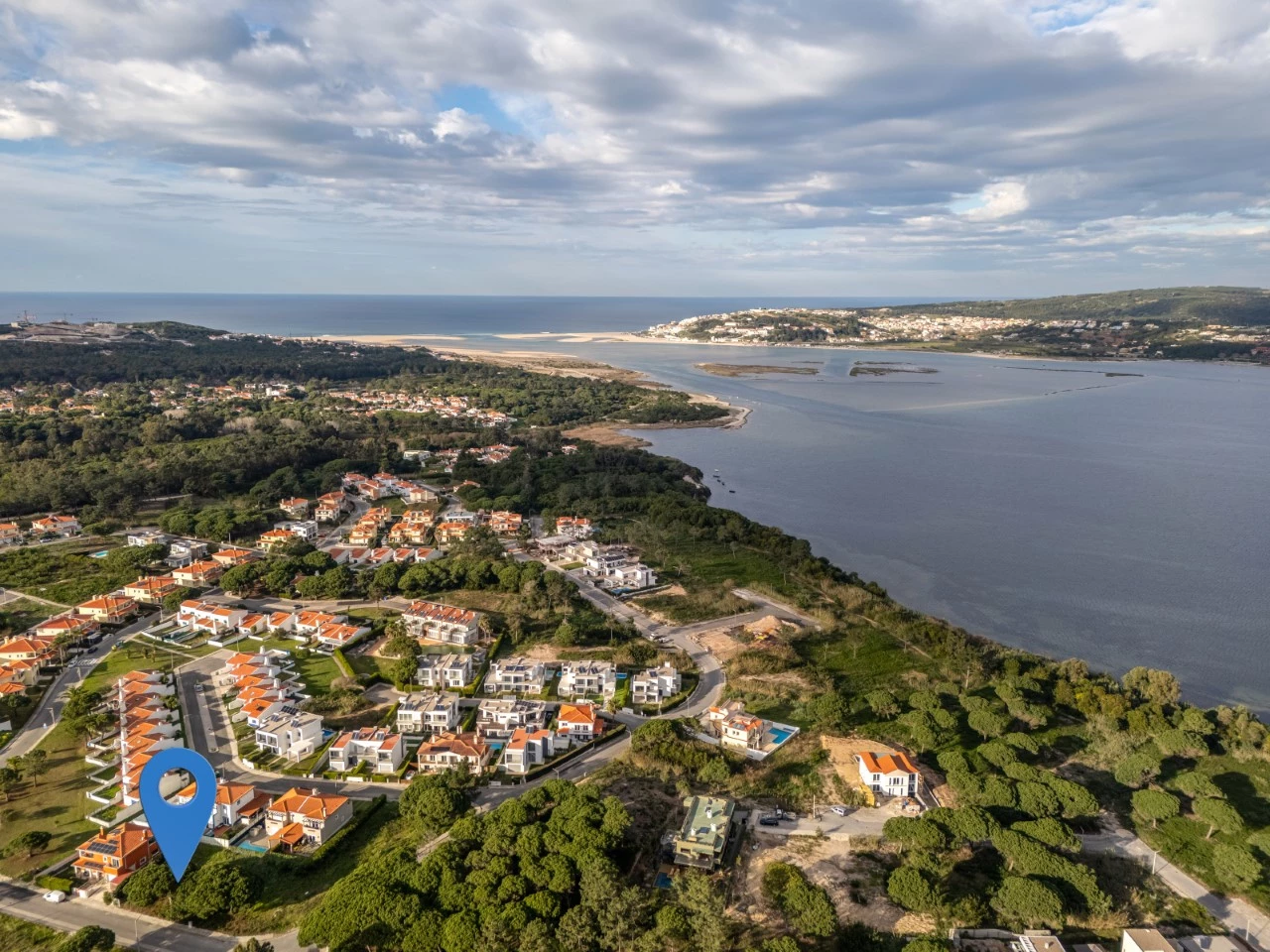 Moradia a apenas 300 metros da Lagoa de Óbidos