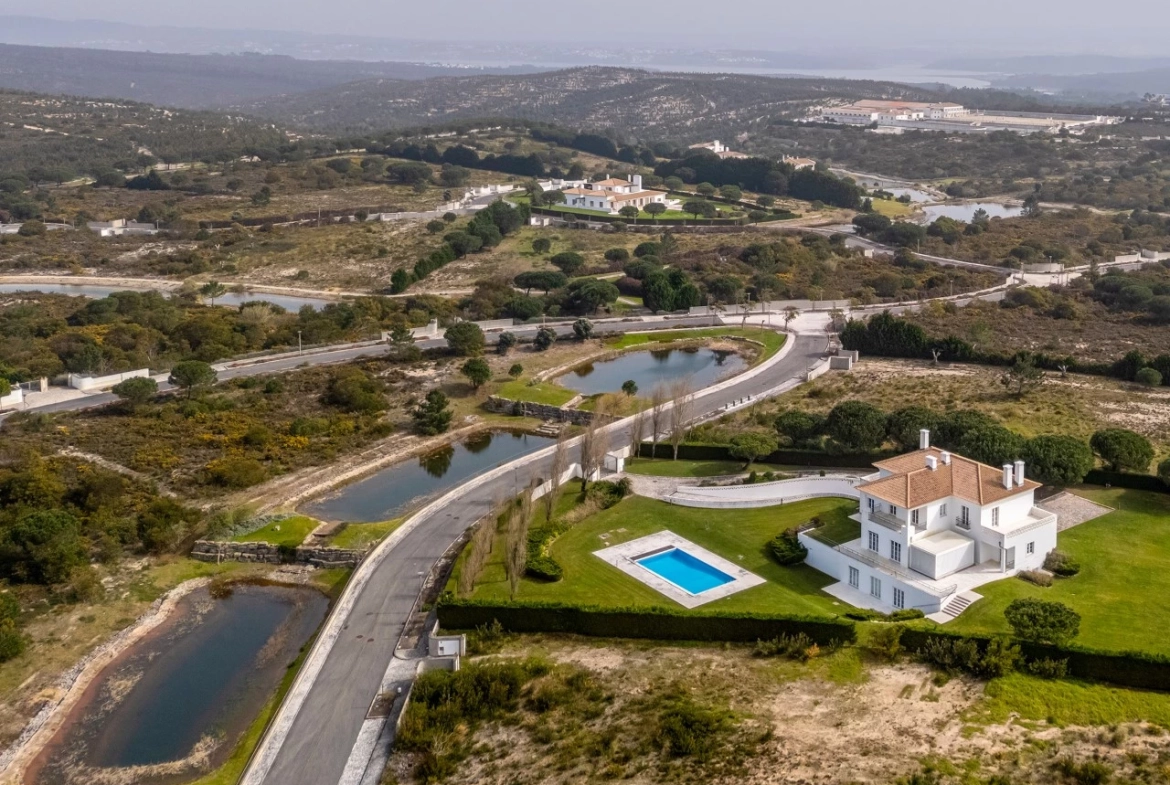 Moradia de luxo rodeada de natureza e tranquilidade