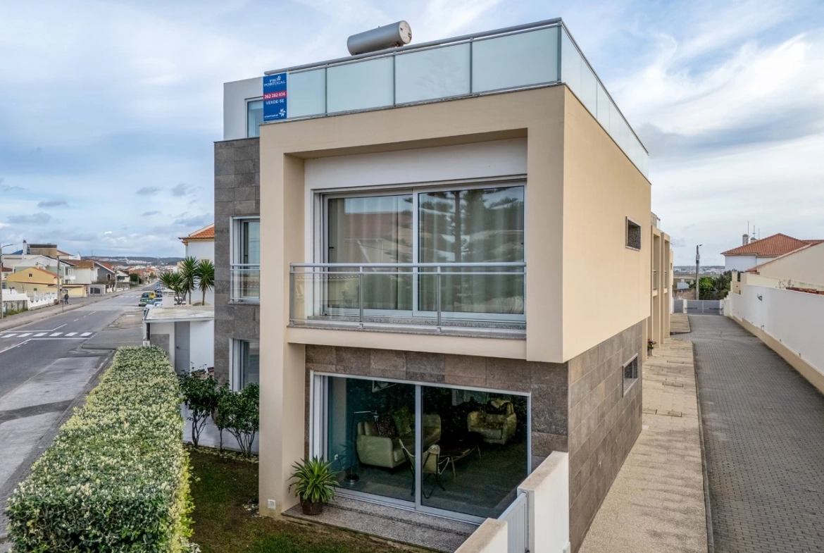 Moradia no Baleal a 500 metros da praia