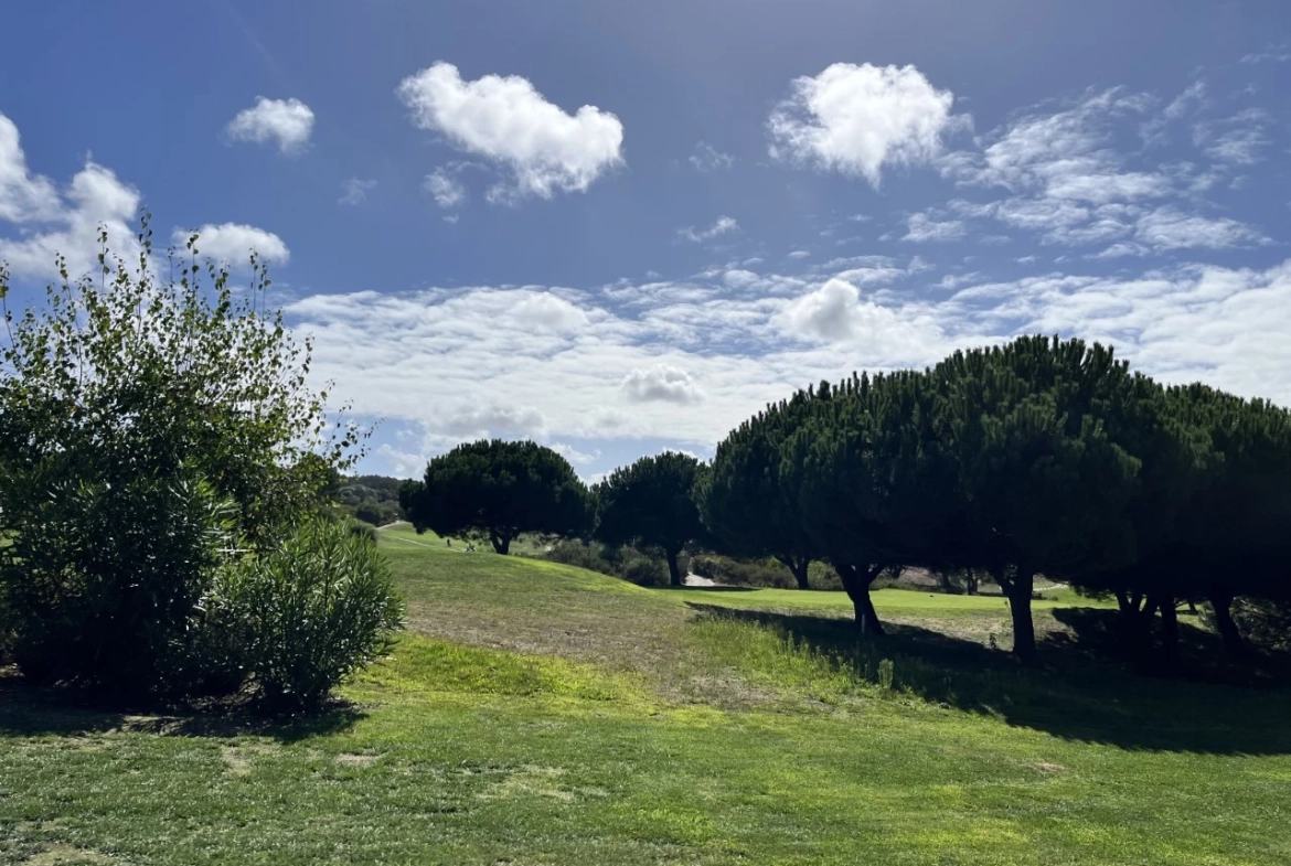 Moradia com a assinatura de Eduardo Souto Moura perto de Óbidos e das Praias do Oeste